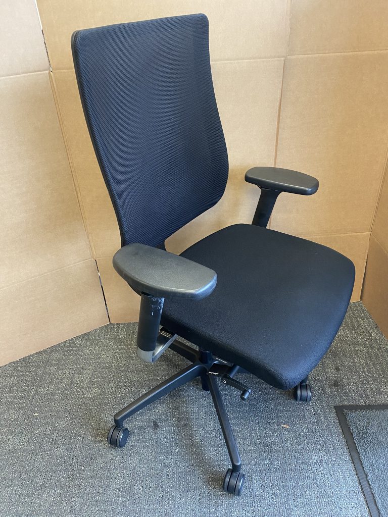 Boss Design ‘Moneypenny’ Ergonomic Swivel Office Chair – Predominantly